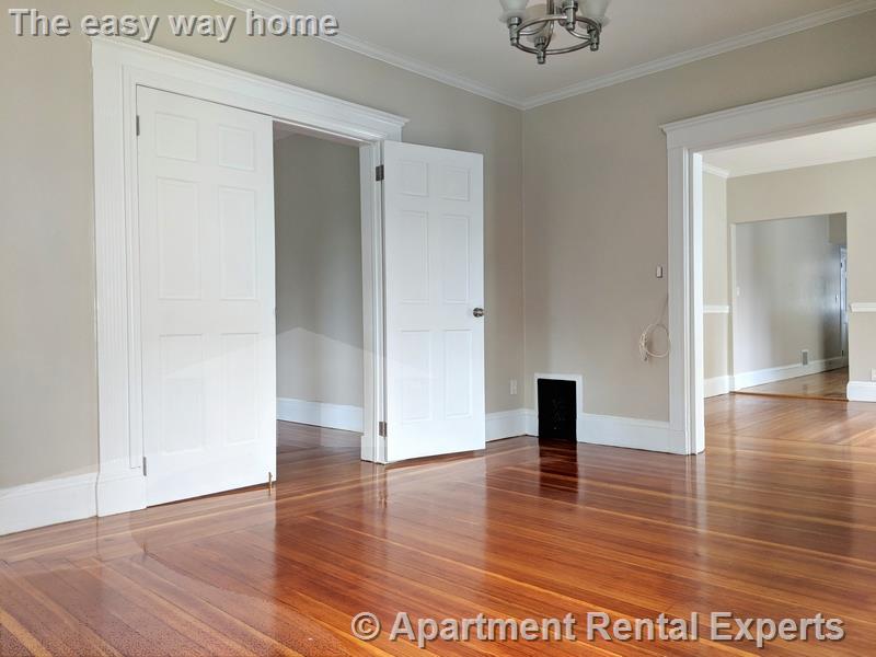 171 College Ave, Davis Square