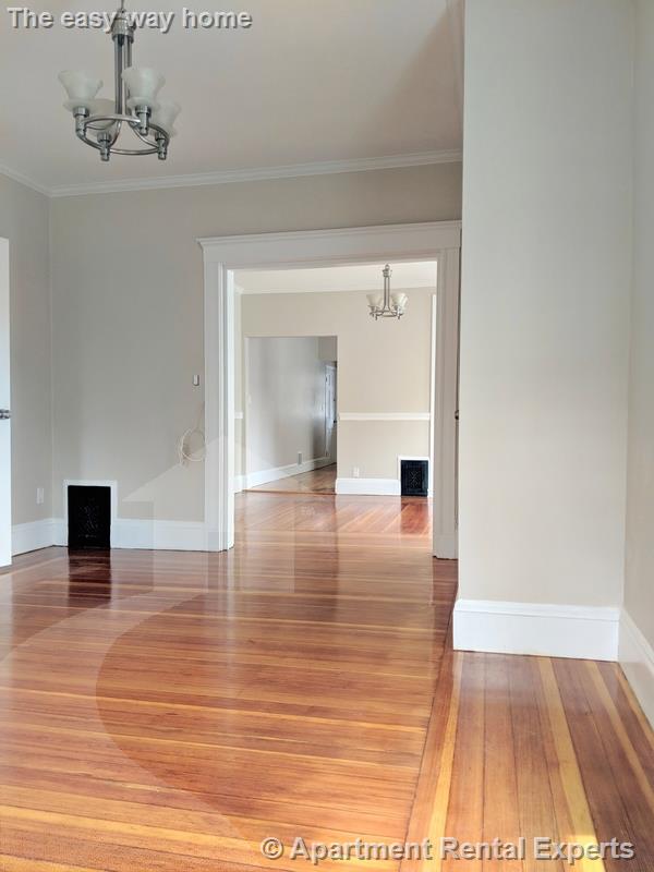 171 College Ave, Davis Square