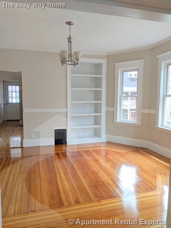 171 College Ave, Davis Square