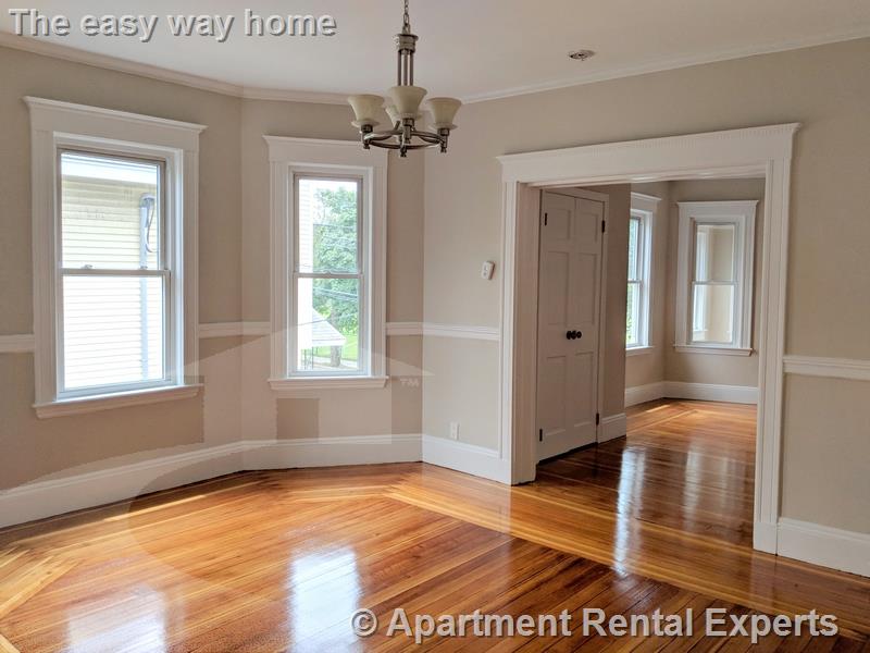 171 College Ave, Davis Square