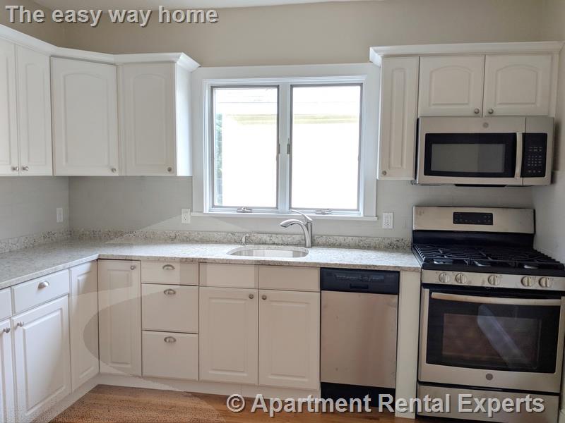 171 College Ave, Davis Square