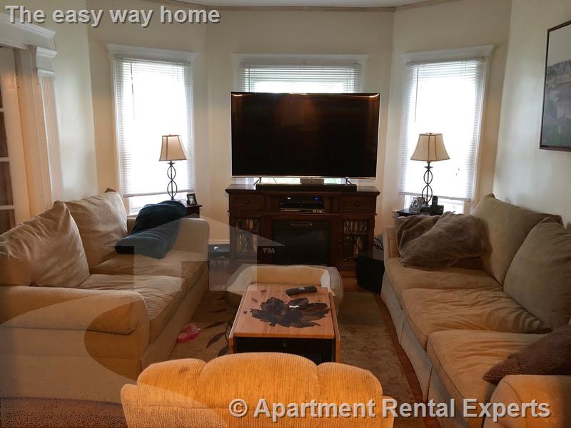 265 Boston Ave, Tufts