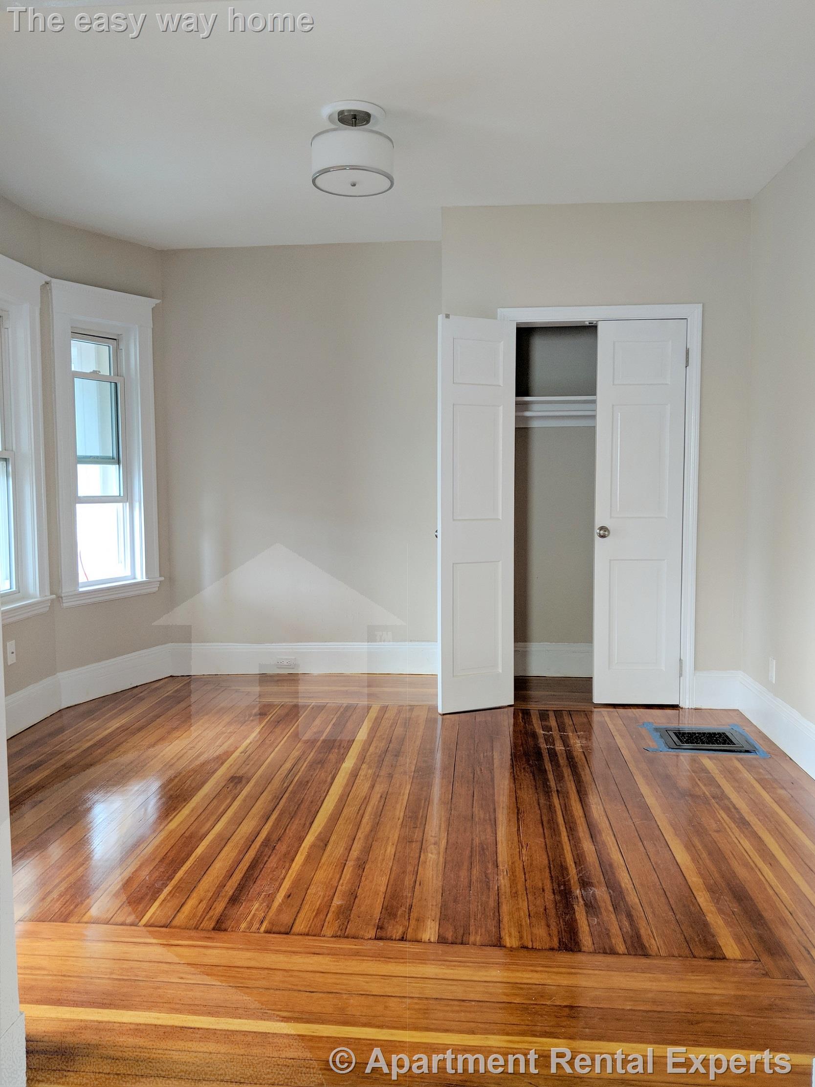 171 College Ave, Davis Square