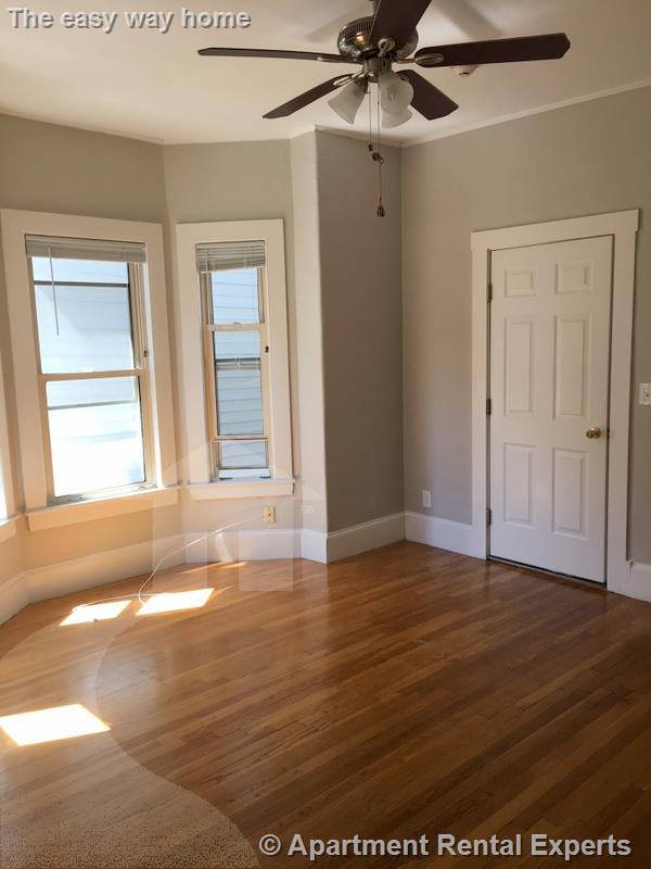 222 Banks St, Riverside