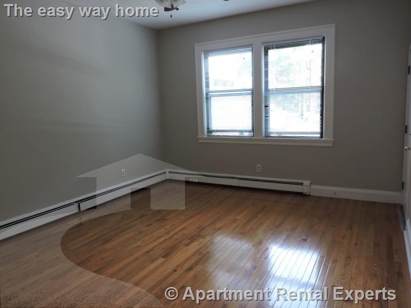 14 Stearns Rd, Coolidge Corner