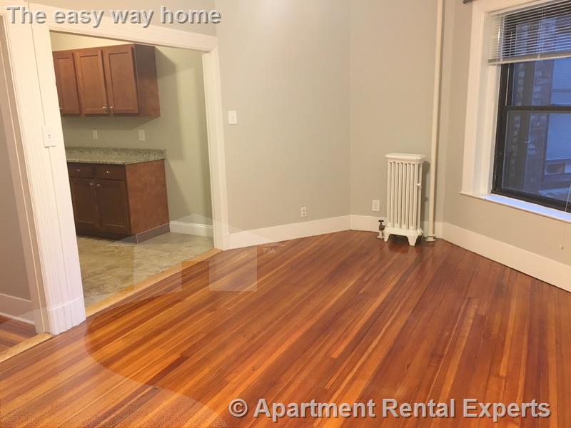 9 Sewall Ave, Coolidge Corner