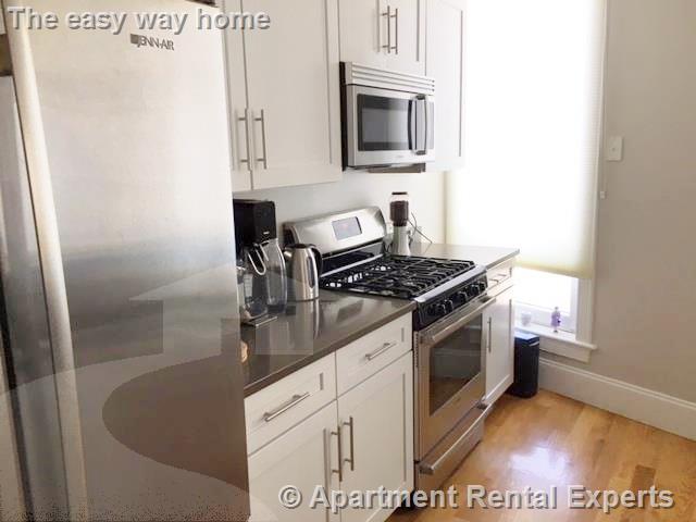 168 Hampshire, Central Square