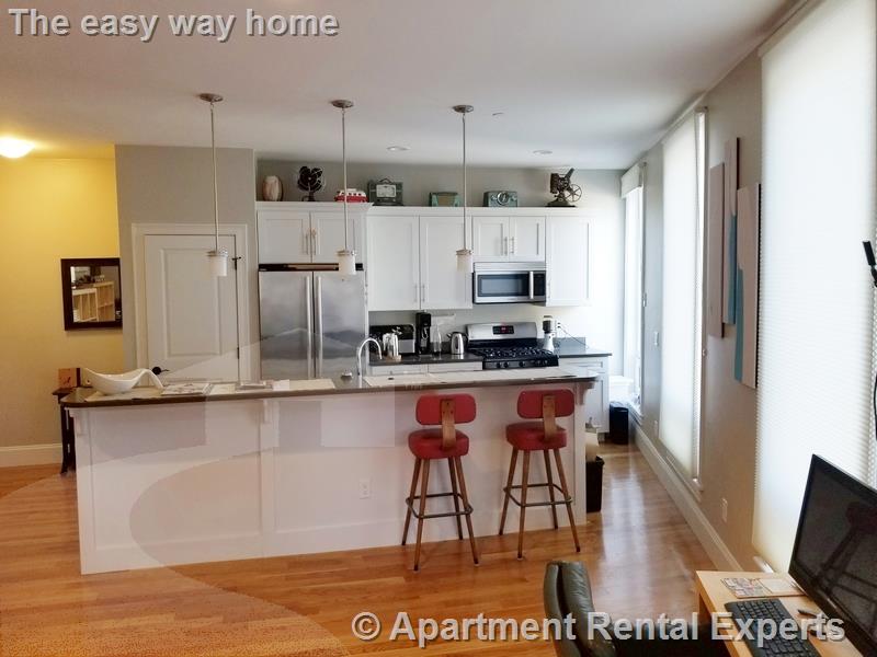 168 Hampshire, Central Square