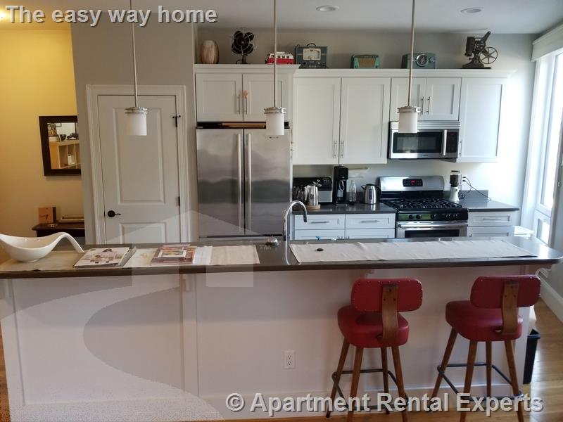 168 Hampshire, Central Square