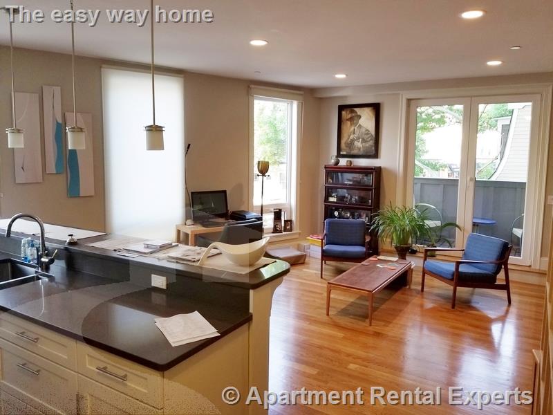 168 Hampshire, Central Square