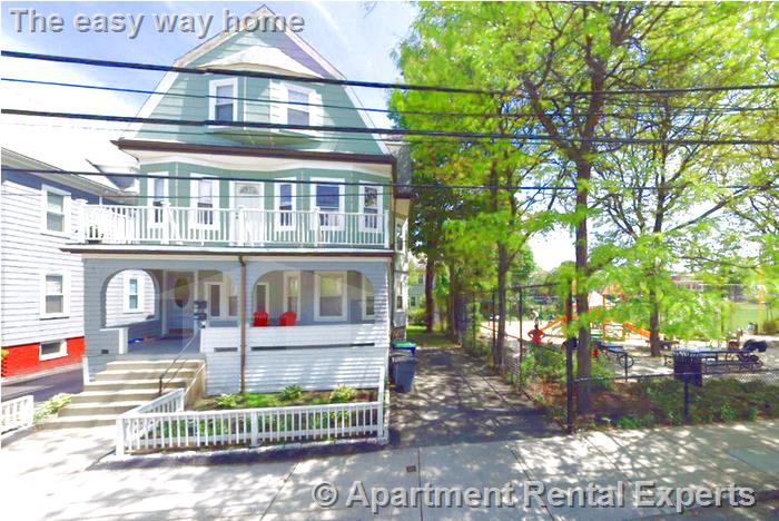 15 Paulina St, Davis Square