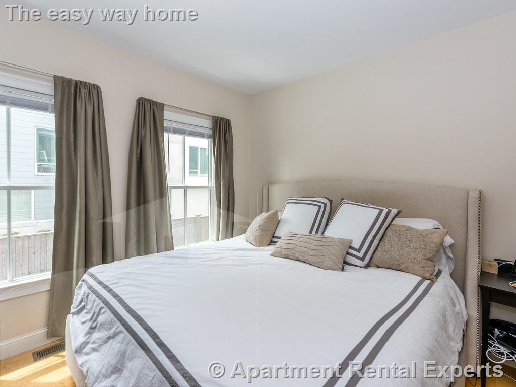 11 Sheridan St, Porter Square