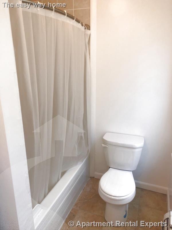 10 Garrison Ave, Teele Square