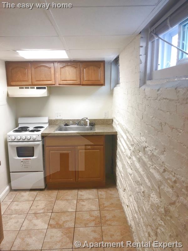 10 Garrison Ave, Teele Square