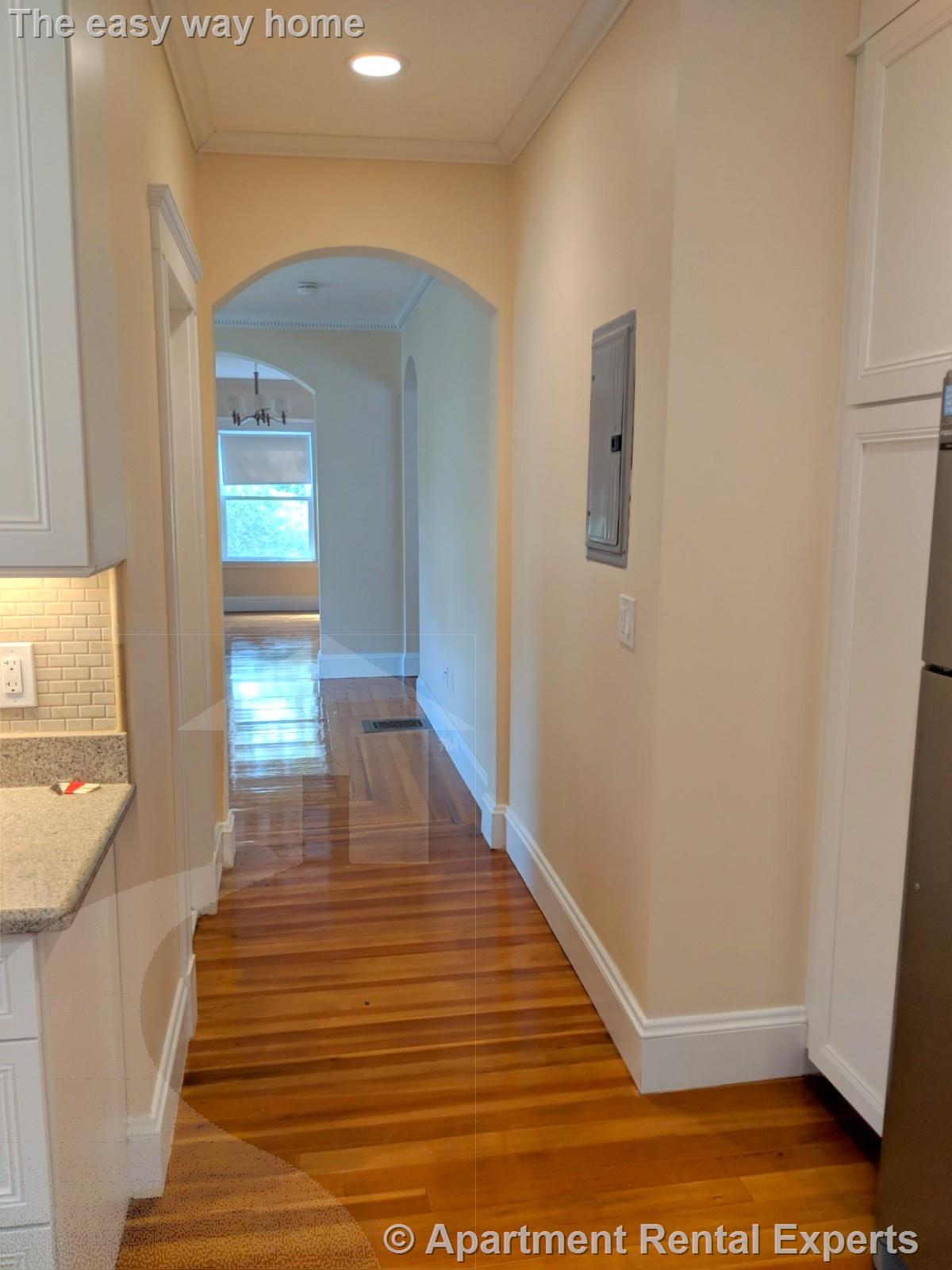 9 Whitfield Rd, Davis Square