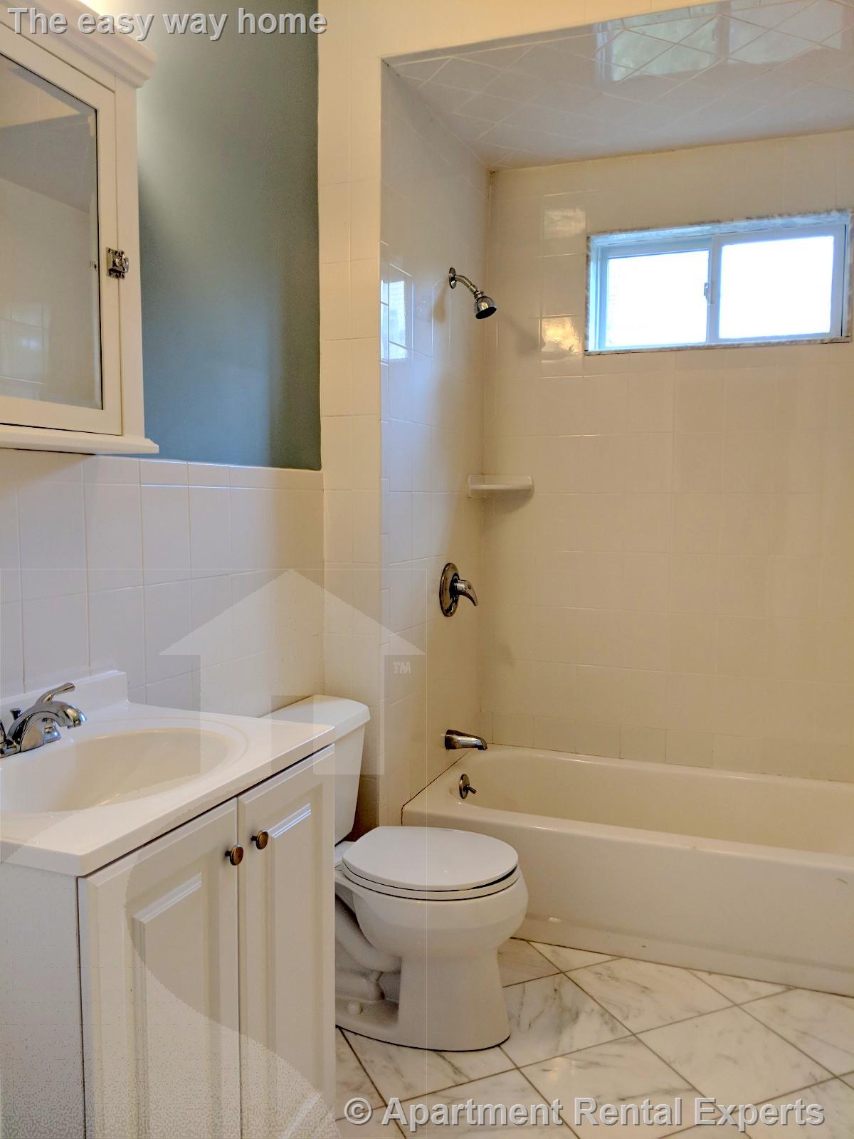 9 Whitfield Rd, Davis Square