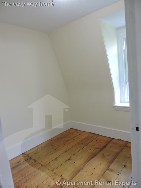 112 Thorndike St, East Cambridge