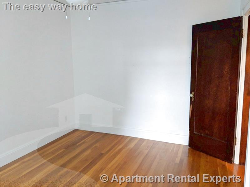 119 College Ave, Davis Square