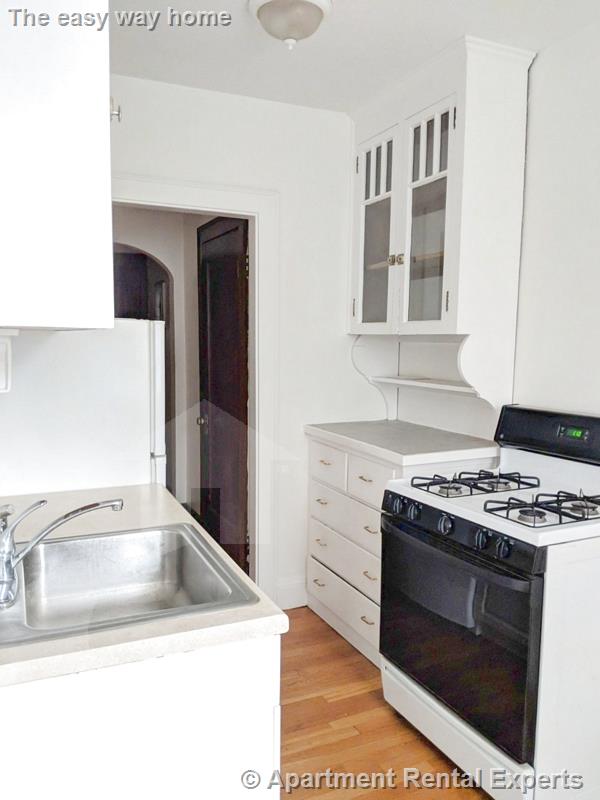 119 College Ave, Davis Square