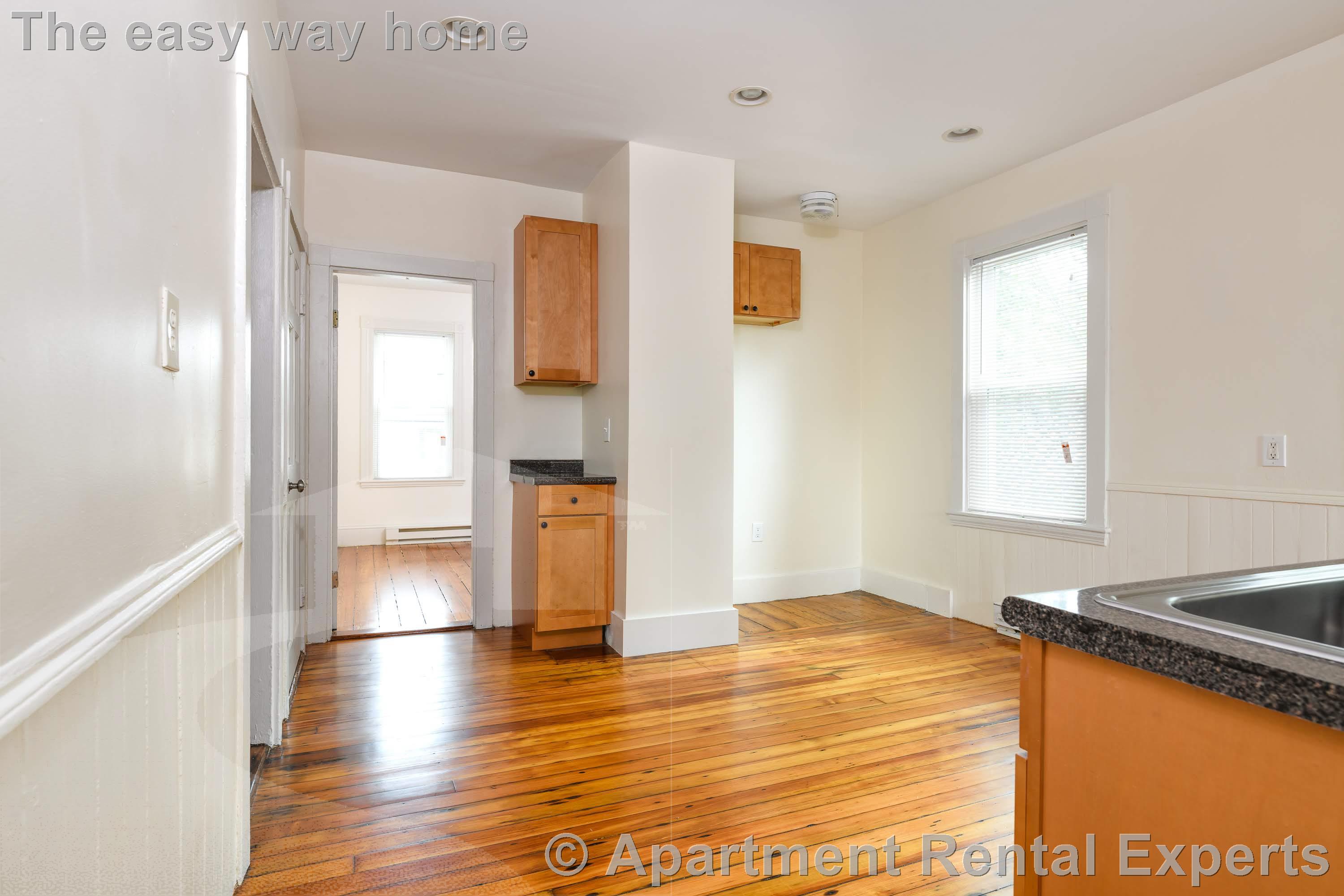 2 Hampshire Ct, Inman Square