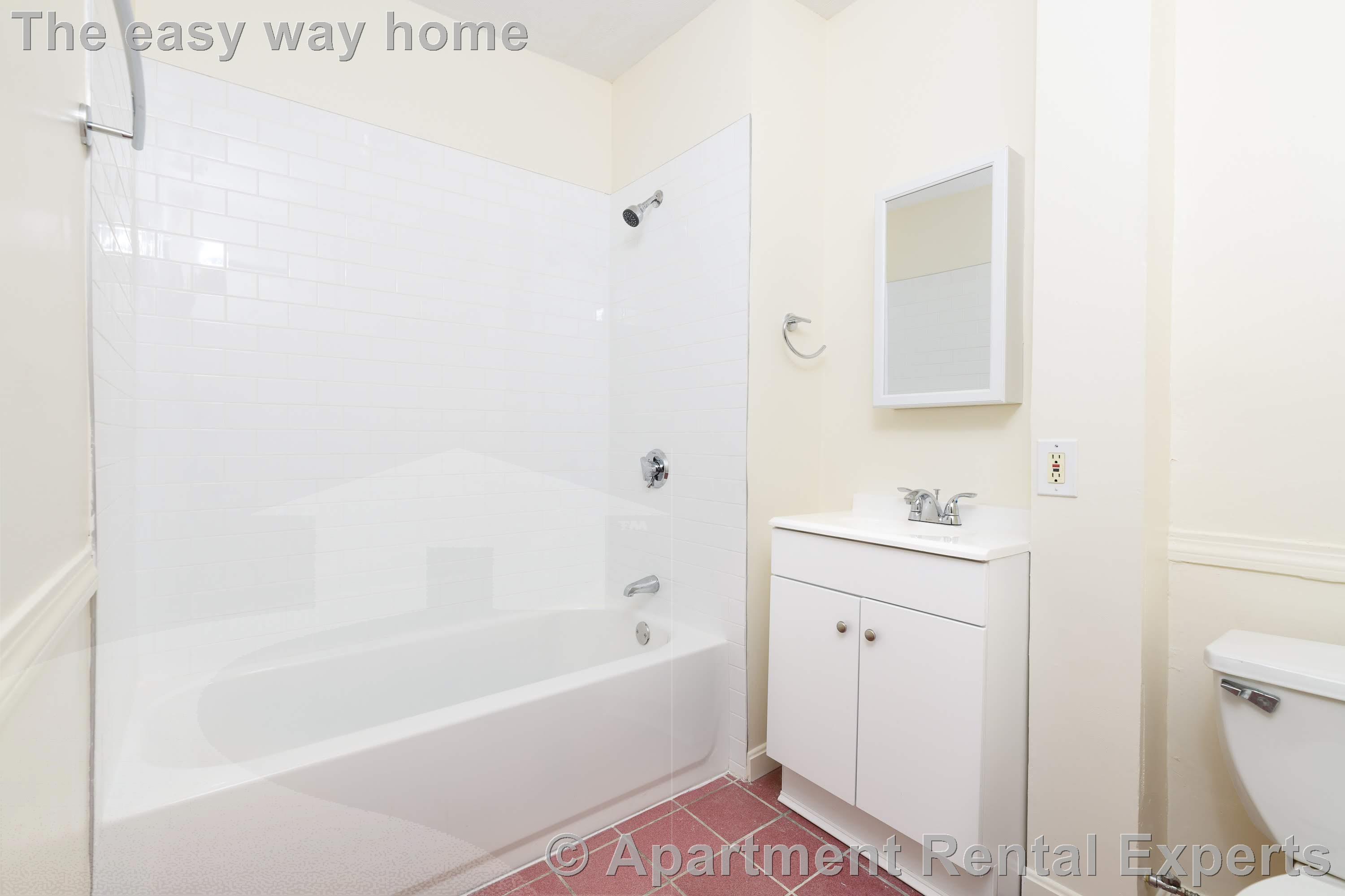 2 Hampshire Ct, Inman Square