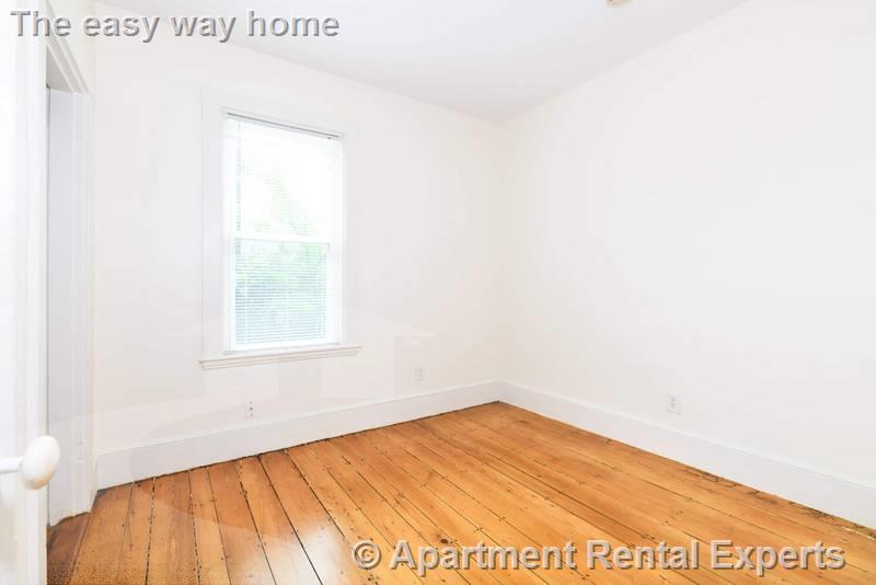 2 Hampshire Ct, Inman Square