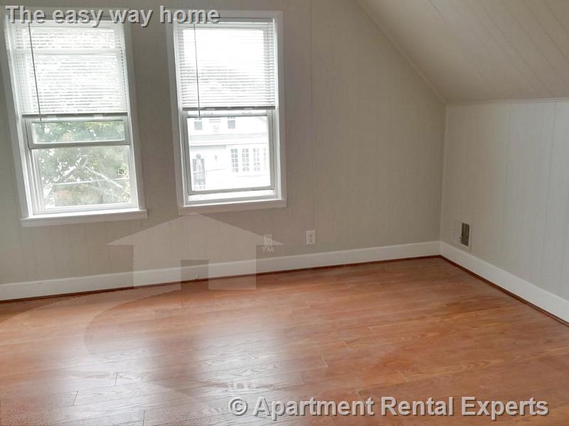 27 Marshall St, Tufts