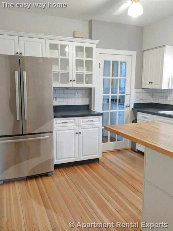 25 Leonard St, Davis Square