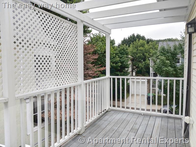 25 Leonard St, Davis Square