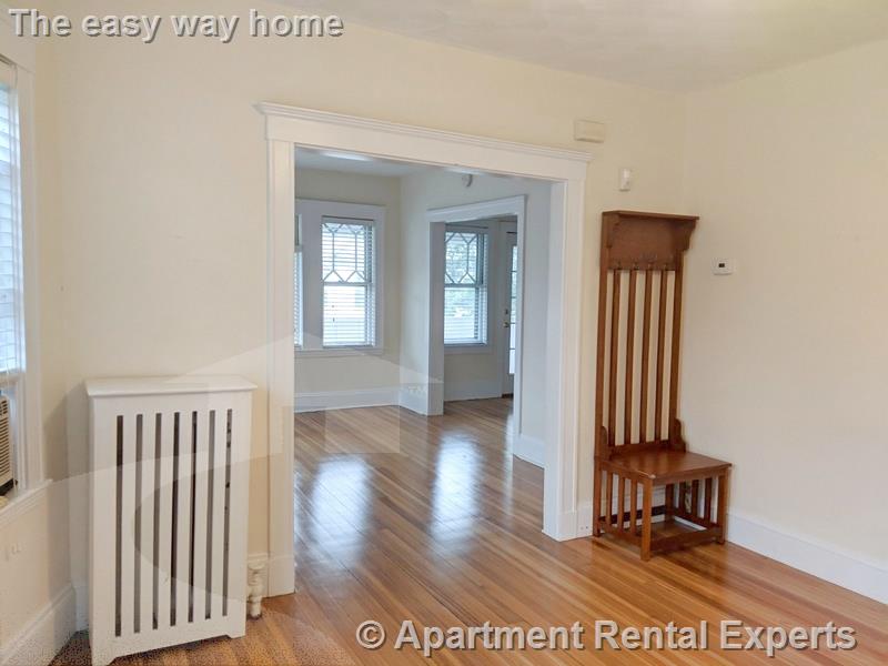 25 Leonard St, Davis Square