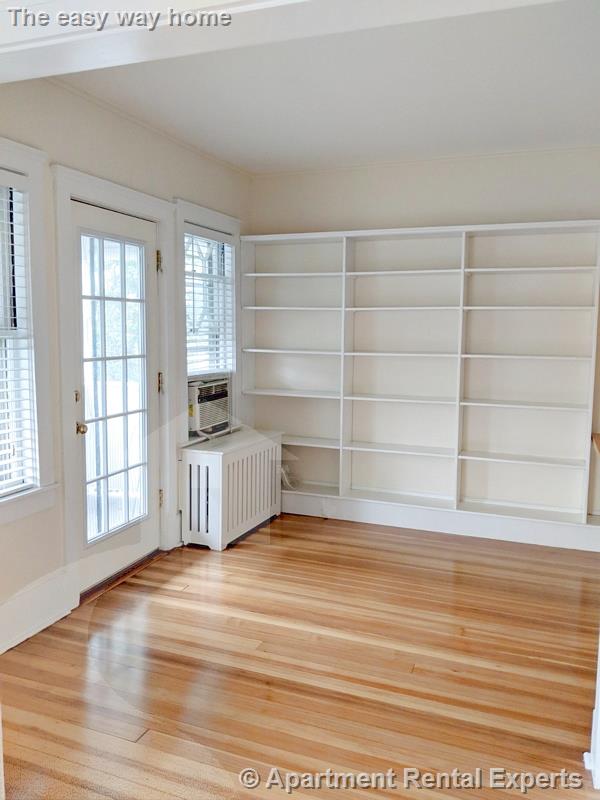 25 Leonard St, Davis Square