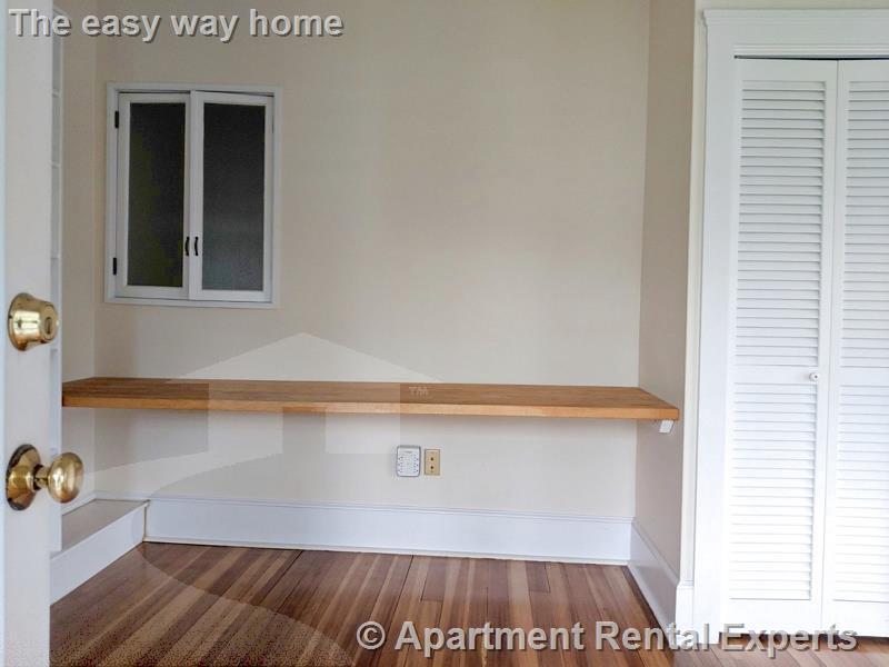 25 Leonard St, Davis Square