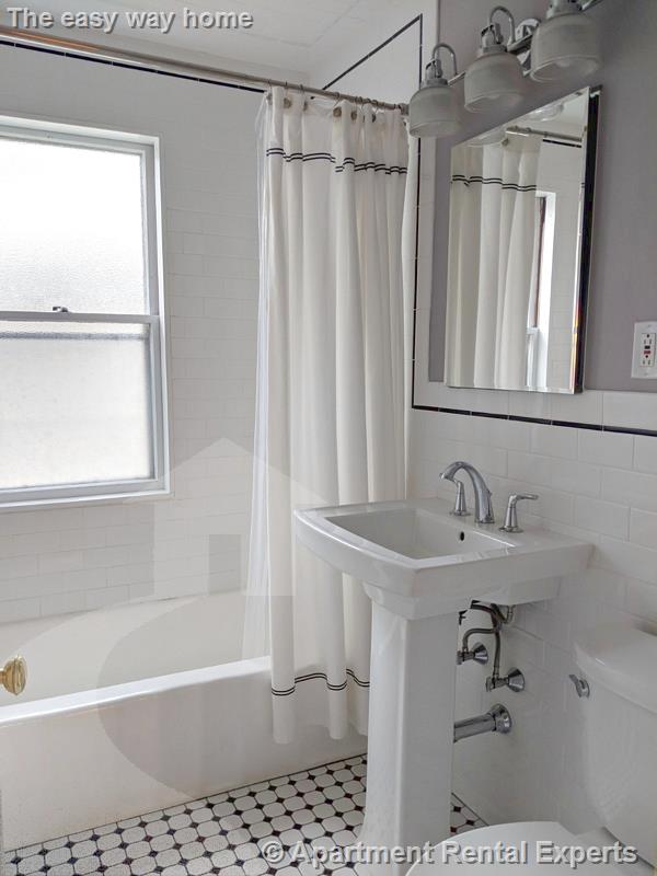 25 Leonard St, Davis Square