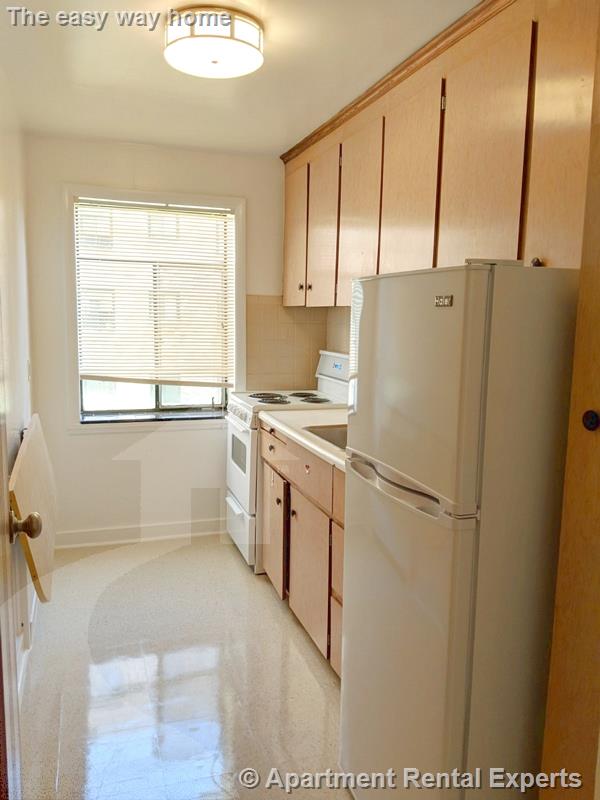 276 Massachusetts Ave, East Arlington