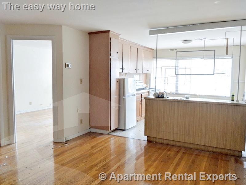 276 Massachusetts Ave, East Arlington