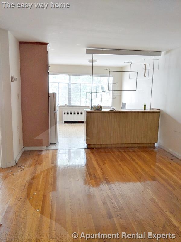 276 Massachusetts Ave, East Arlington