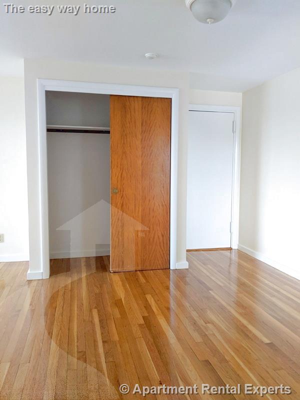 276 Massachusetts Ave, East Arlington