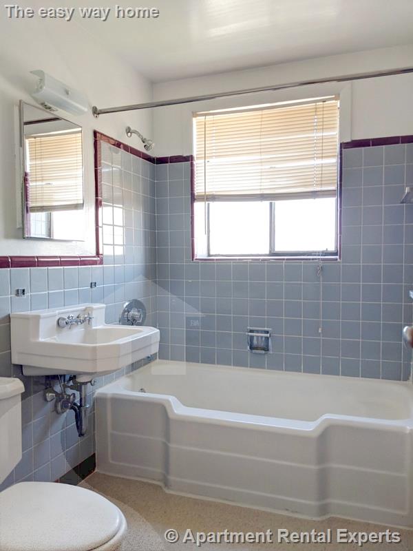 276 Massachusetts Ave, East Arlington