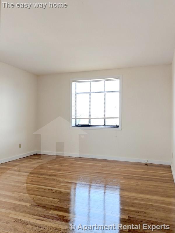 276 Massachusetts Ave, East Arlington