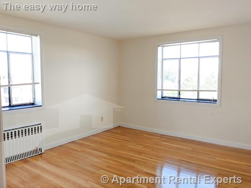 276 Massachusetts Ave, East Arlington