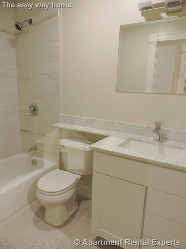 472 Green St, Central Square