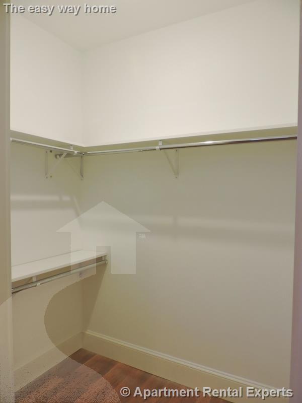 472 Green St, Central Square