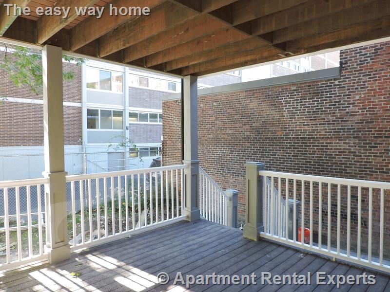 472 Green St, Central Square