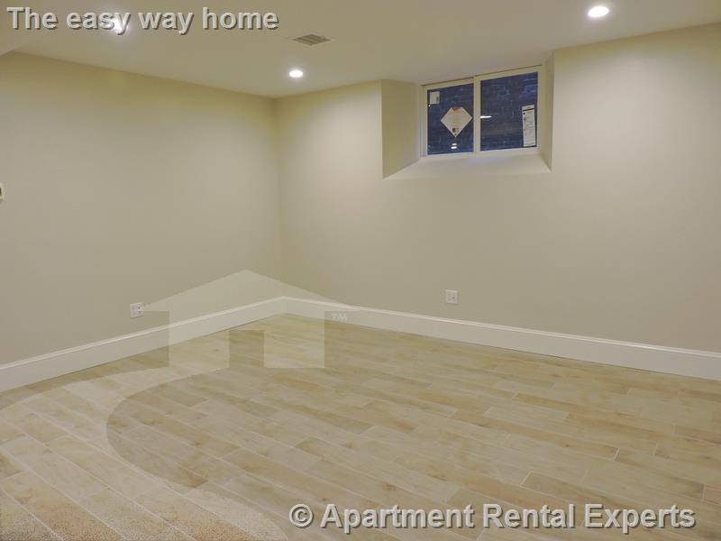 472 Green St, Central Square