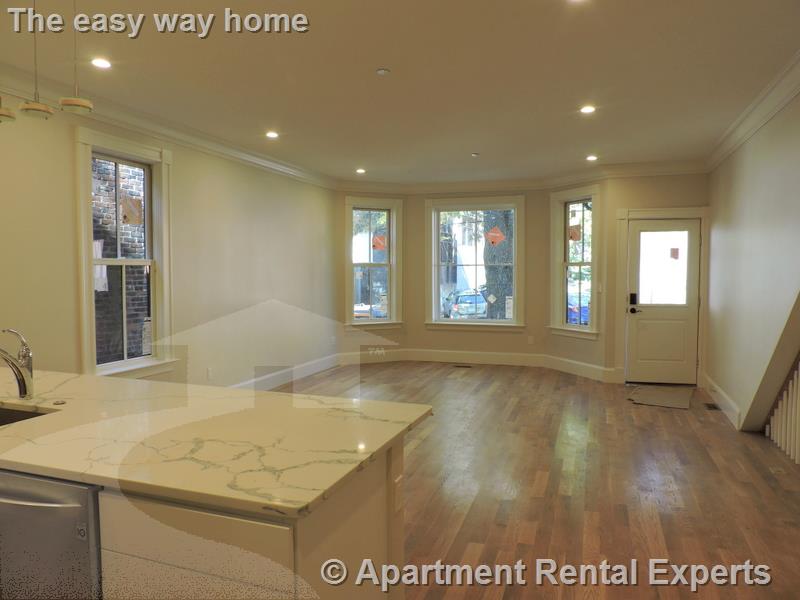 470 Green St, Central Square