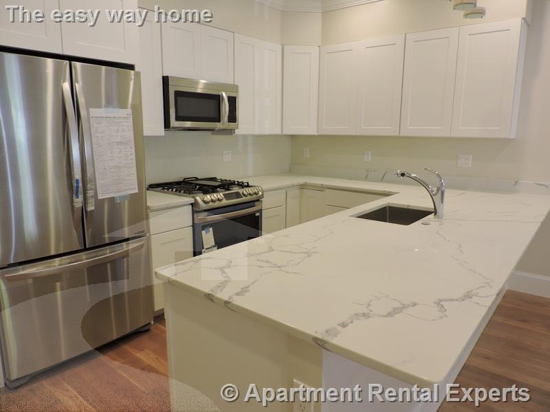 470 Green St, Central Square