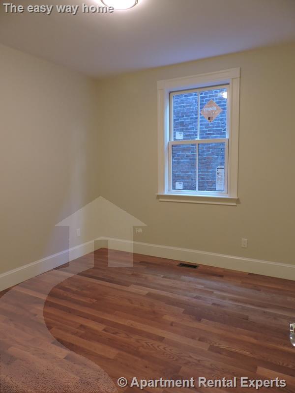 470 Green St, Central Square