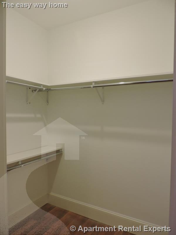 470 Green St, Central Square