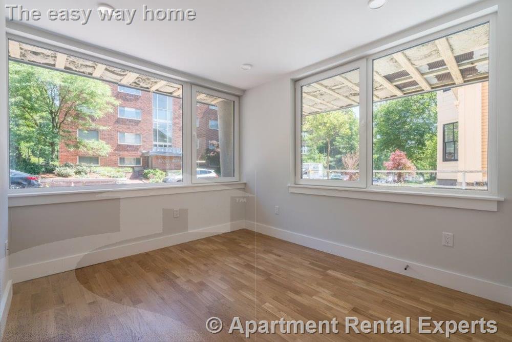 334 Harvard St, Harvard Square