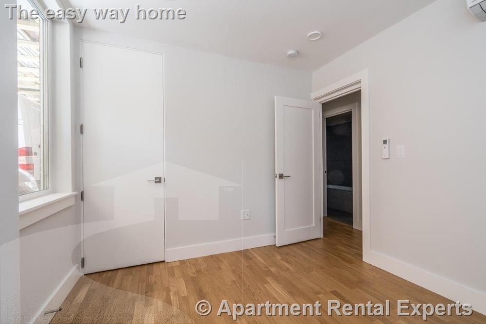 334 Harvard St, Harvard Square